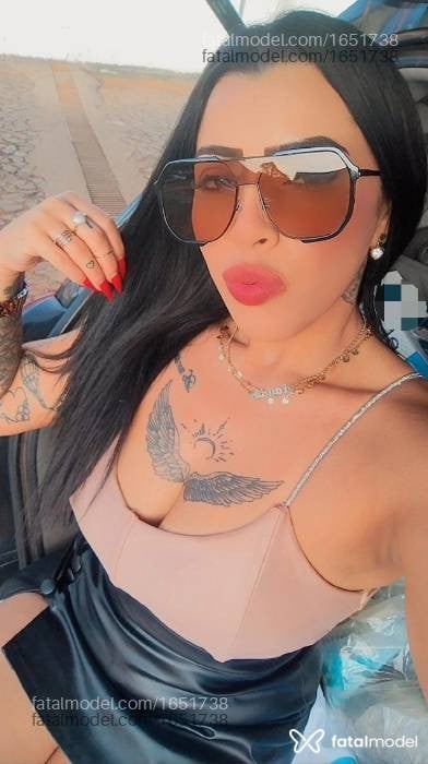 Acompanhante mulher morena (o) de olhos castanhos - Bia Gonçalves