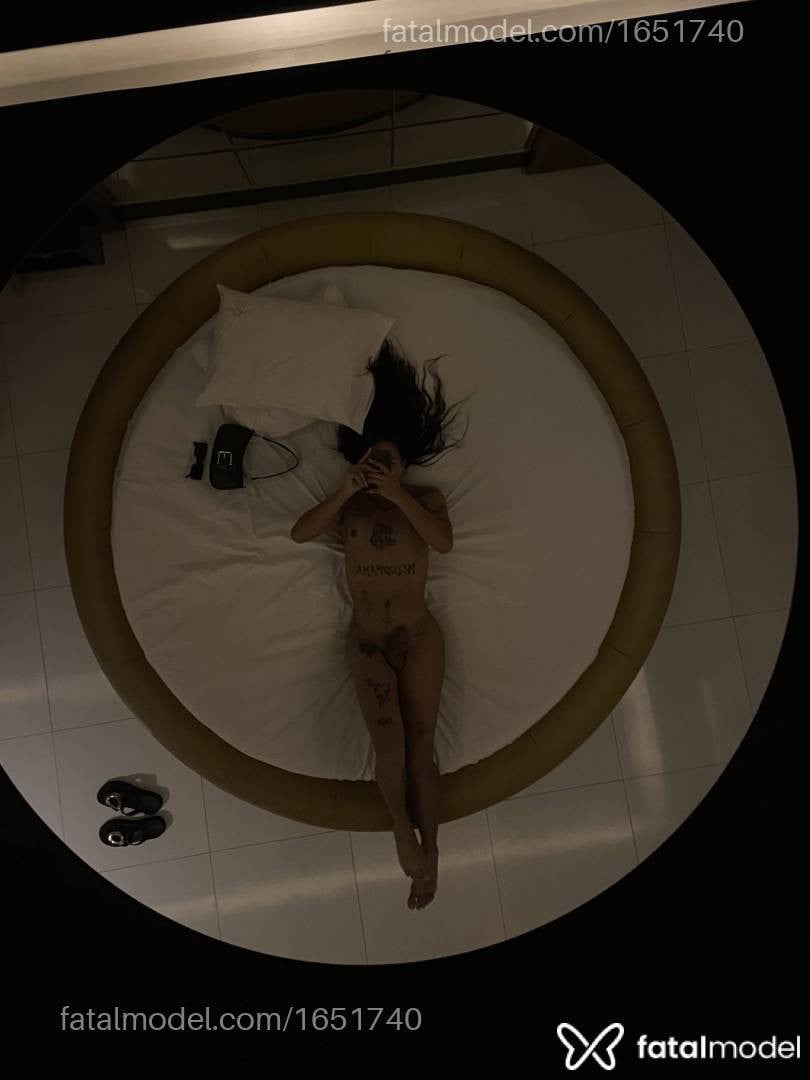 Acompanhante mulher trans morena (o) de olhos castanhos - Bella Campos