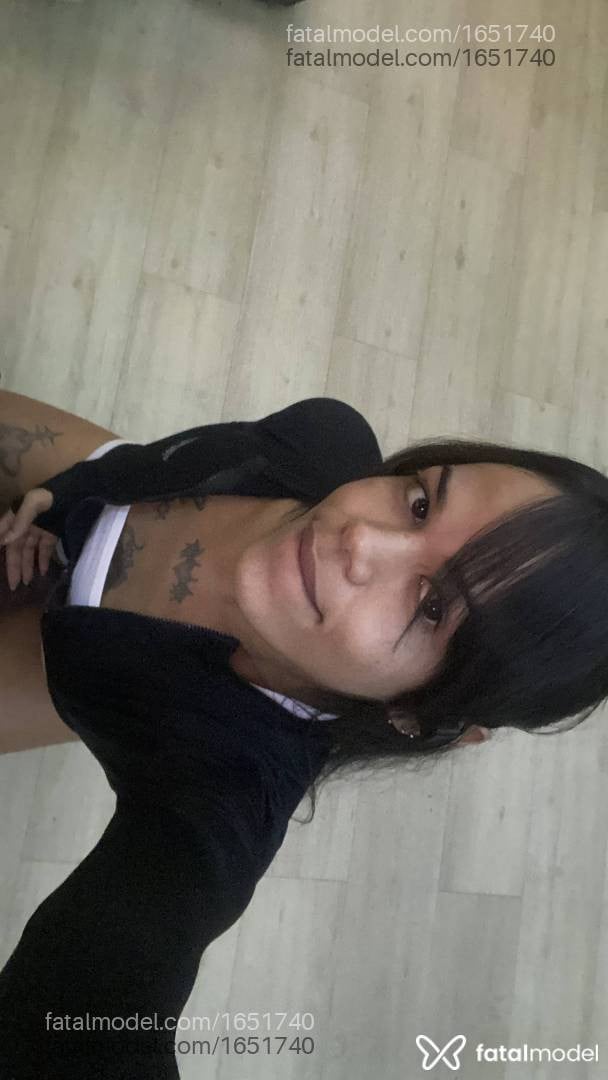 Acompanhante mulher trans morena (o) de olhos castanhos - Bella Campos