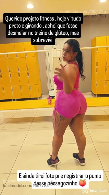Acompanhante mulher morena (o) de olhos verdes em Virtual - Mayze