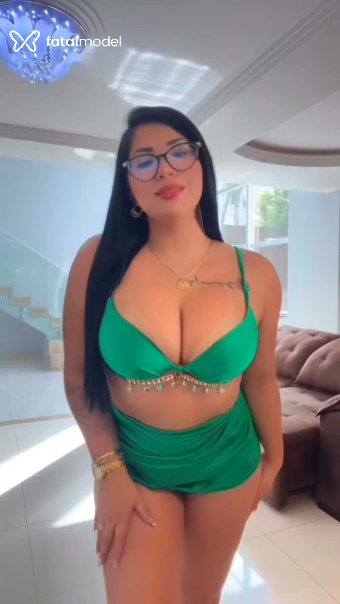 Acompanhante mulher morena (o) de olhos castanhos em Balneário Camboriú - Gabriela Santorini