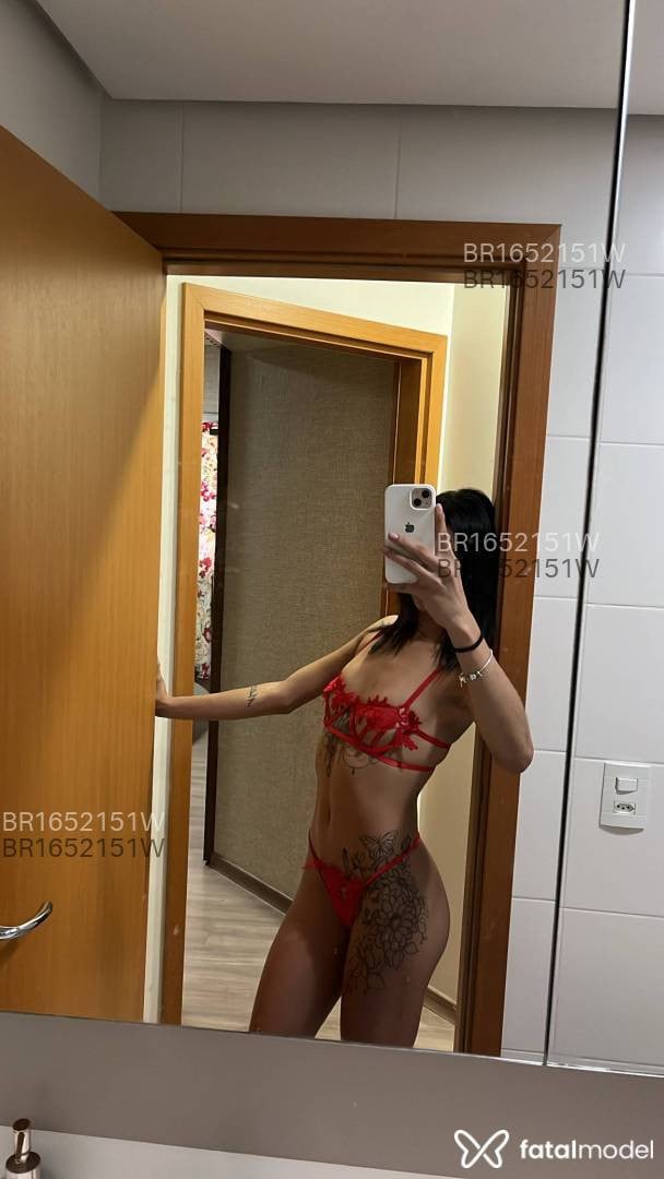 Acompanhante mulher morena (o) de olhos castanhos em Florianópolis - Laura