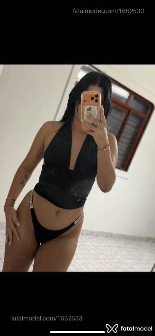 Acompanhante mulher morena (o) de olhos castanhos - Livia