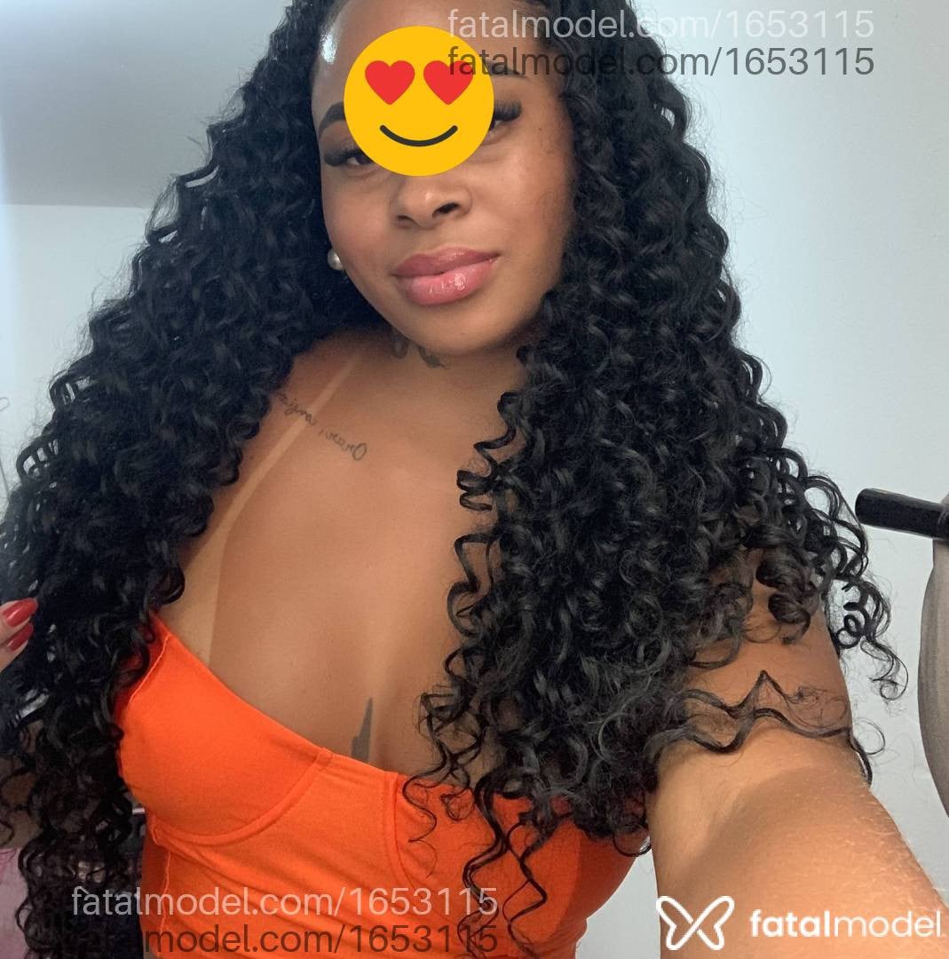 Acompanhante mulher com cabelo castanho de olhos castanhos em Coronel Fabriciano - Brenda monteiro