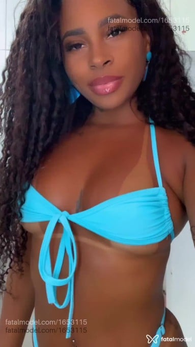 Acompanhante mulher com cabelo castanho de olhos castanhos em Varginha - Brenda monteiro
