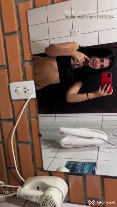 Acompanhante mulher morena (o) de olhos castanhos em Curitiba - Aurora Millani