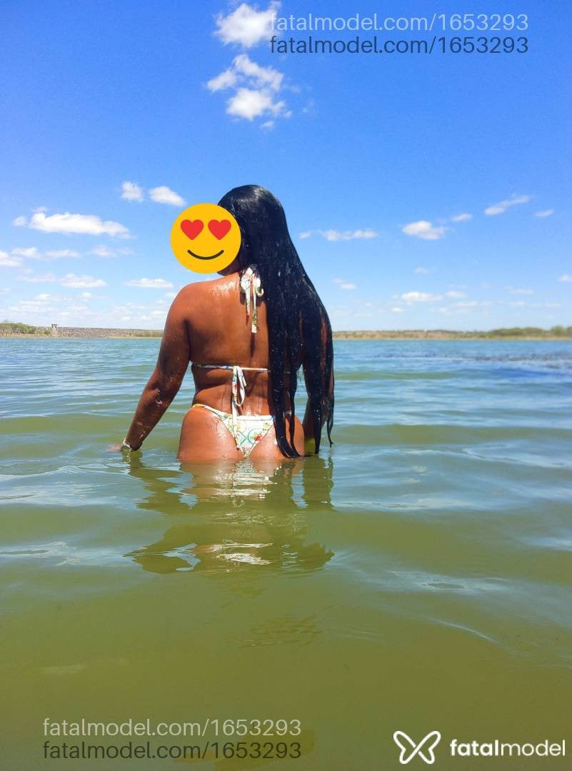 Acompanhante mulher morena (o) de olhos pretos - Vaqueira