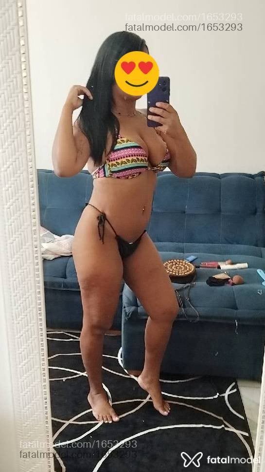 Acompanhante mulher morena (o) de olhos pretos - Vaqueira