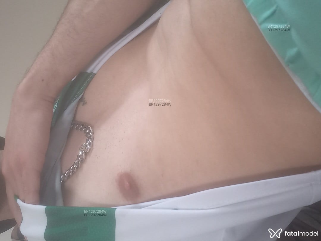 Acompanhante homem morena (o) de olhos verdes em Caxias do Sul Acompanhante homem morena (o) de olhos verdes em Caxias do Sul - Alemão