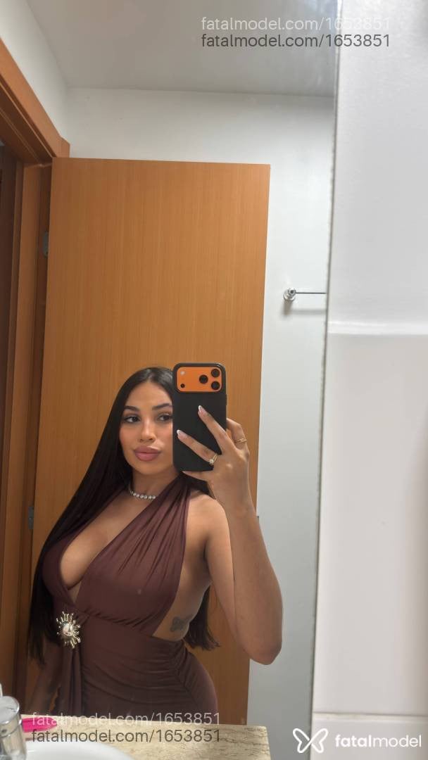 Acompanhante mulher morena (o) de olhos pretos - MIRELLA DIAS