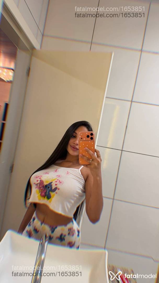 Acompanhante mulher morena (o) de olhos pretos - MIRELLA DIAS