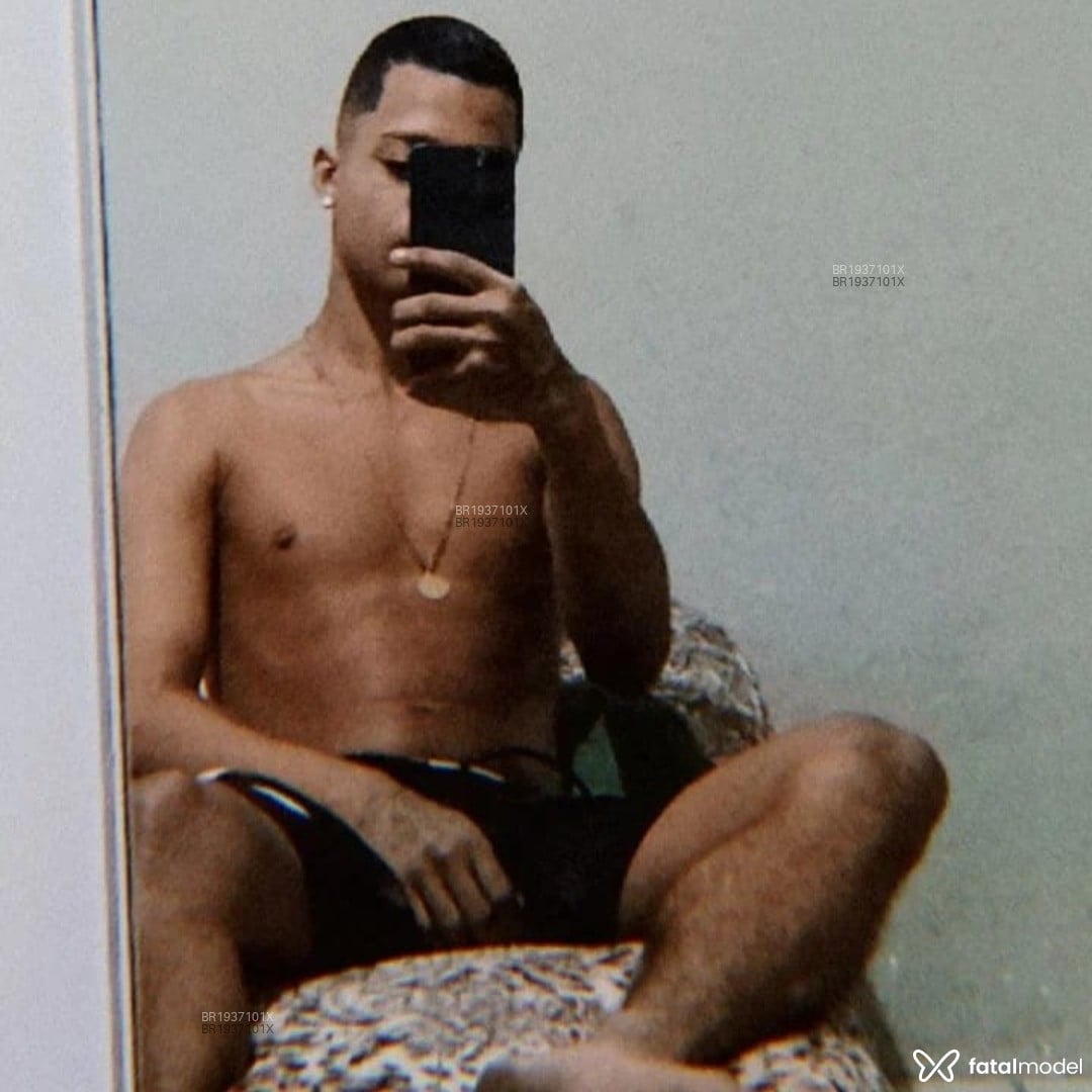 Acompanhante homem morena (o) de olhos castanhos em Rio de Janeiro Acompanhante homem morena (o) de olhos castanhos em Rio de Janeiro - Guilherme Lynn