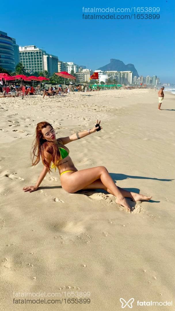 Acompanhante mulher ruiva (o) de olhos castanhos em São Paulo Acompanhante mulher ruiva (o) de olhos castanhos em São Paulo - RôBarbosa