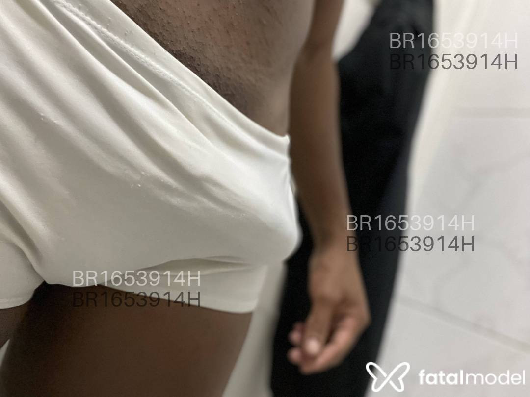 Acompanhante homem com cabelo castanho de olhos pretos em Rio de Janeiro - David
