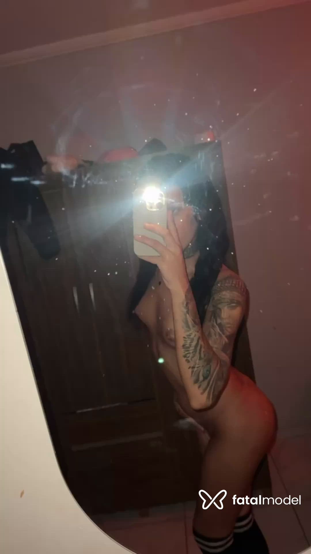 Acompanhante mulher trans com cabelo castanho de olhos castanhos - Rebecca