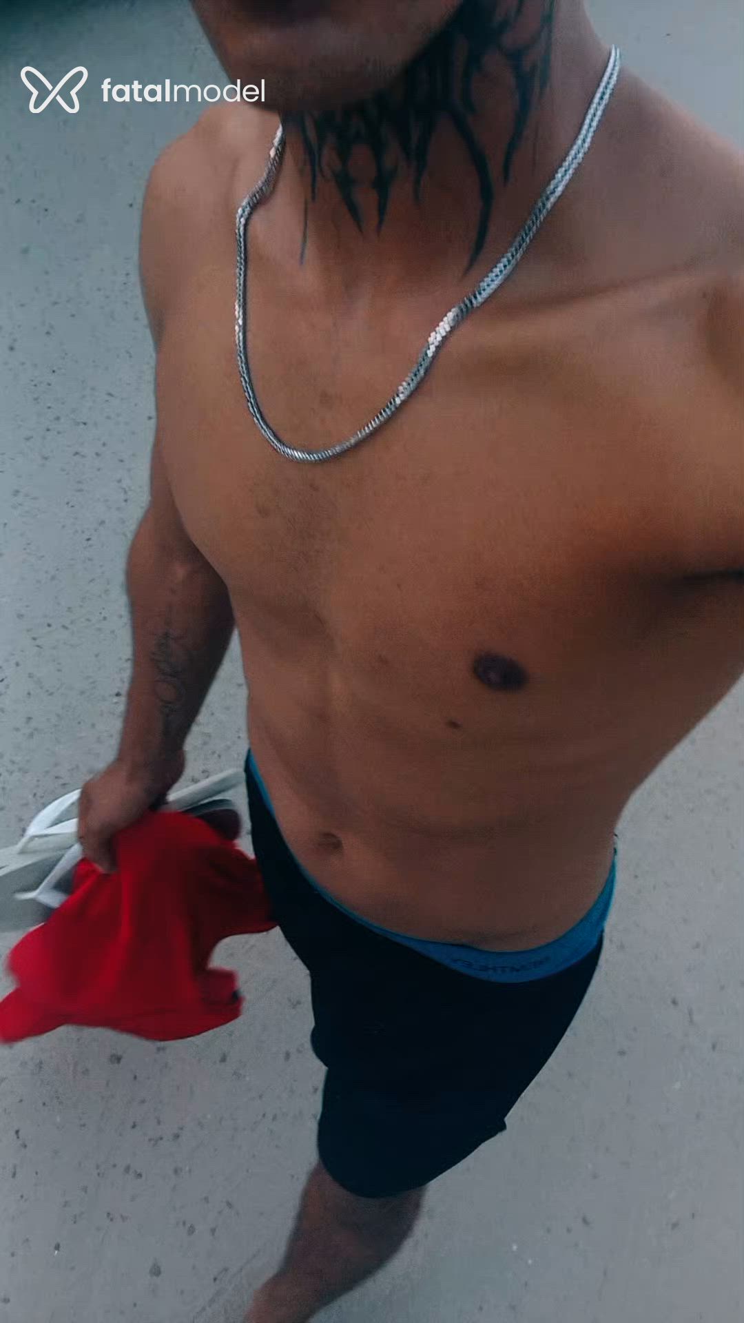 Acompanhante homem com cabelo castanho de olhos castanhos - Ryan