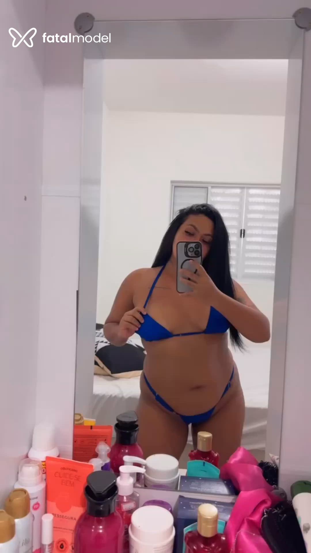 Acompanhante mulher morena (o) de olhos castanhos - Vanessa