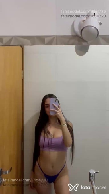Acompanhante mulher com cabelo castanho de olhos pretos em Campinas - Ayla