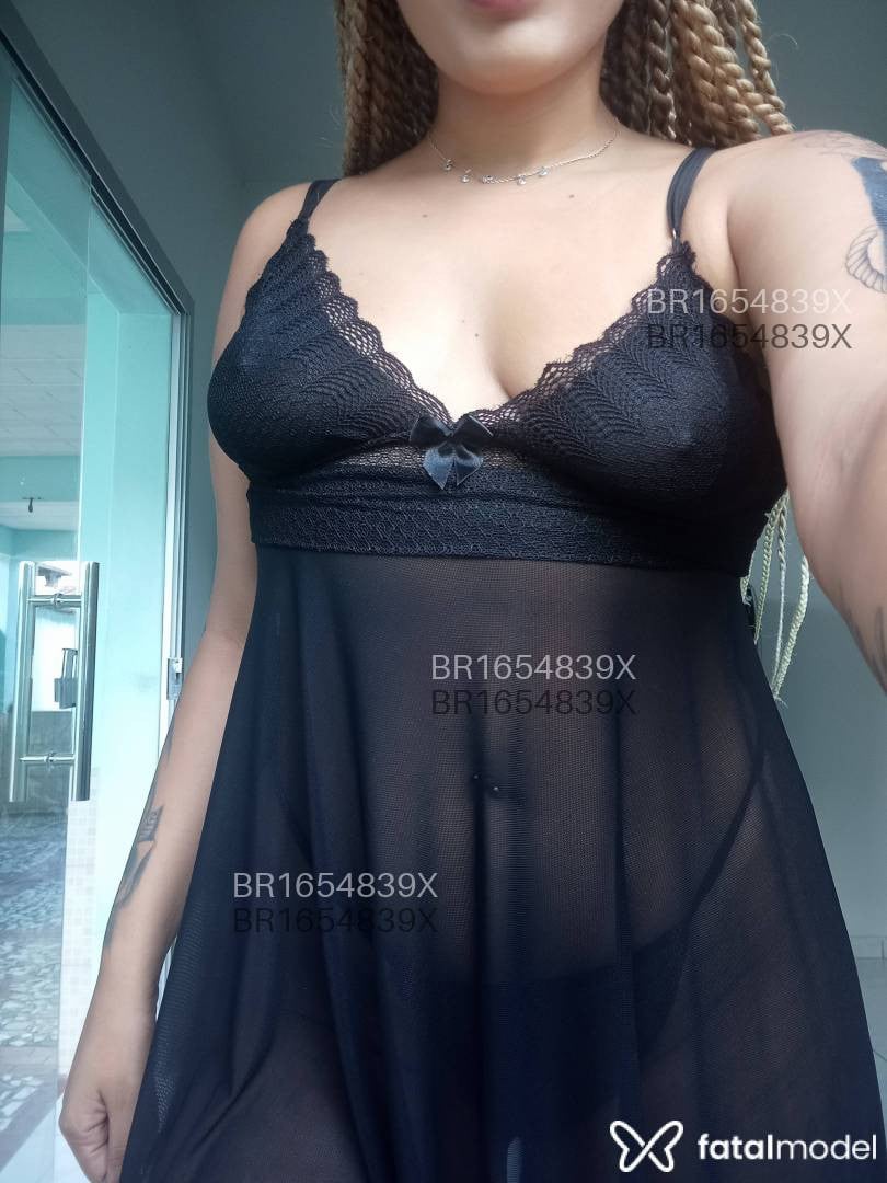 Acompanhante mulher com cabelo castanho de olhos castanhos em Governador Valadares - Kiara Dutra