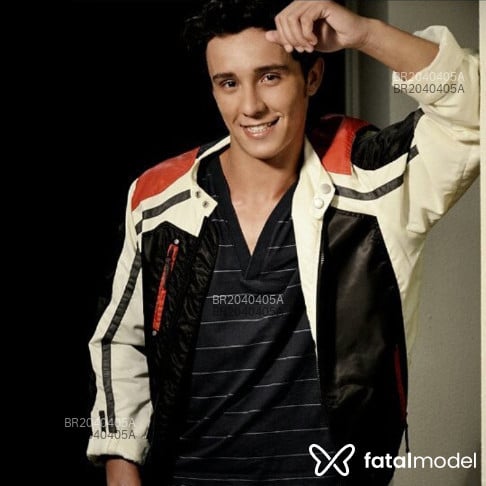 Acompanhante homem morena (o) de olhos castanhos em Virtual Acompanhante homem morena (o) de olhos castanhos em Virtual - Willian