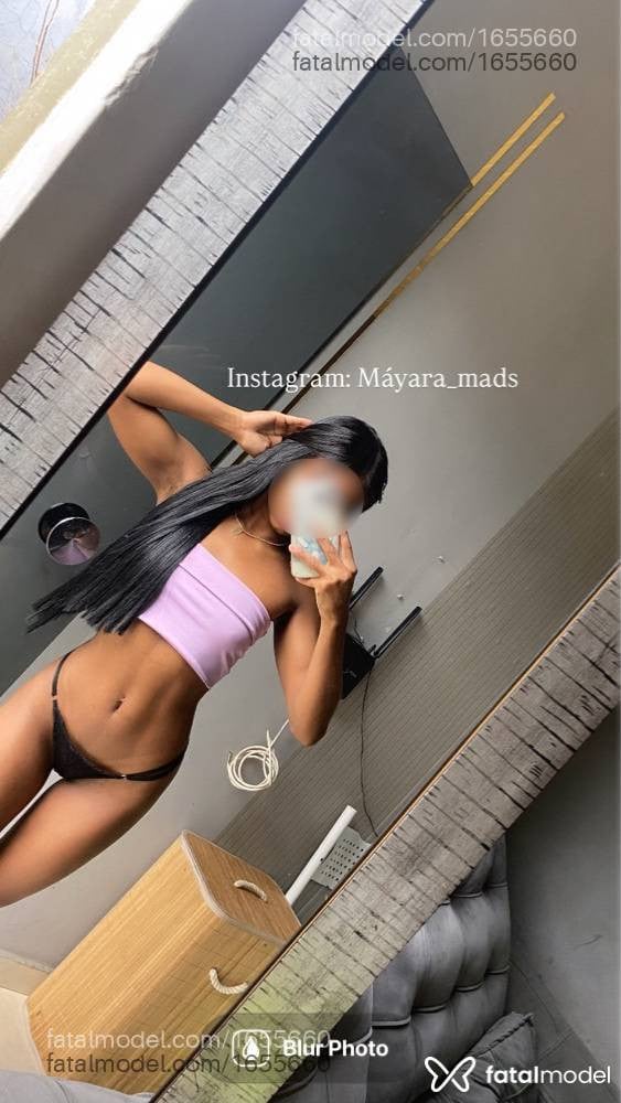 Acompanhante mulher morena (o) de olhos pretos - Máyara Mads