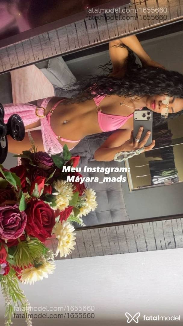 Acompanhante mulher morena (o) de olhos pretos - Máyara Mads