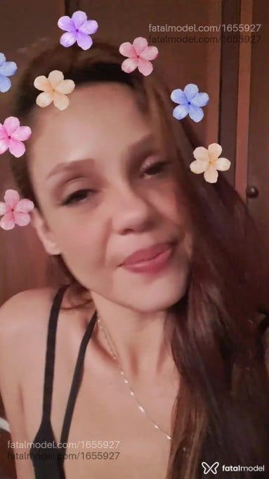 Acompanhante mulher com cabelo colorido de olhos castanhos em Ribeirão Preto - Hanna