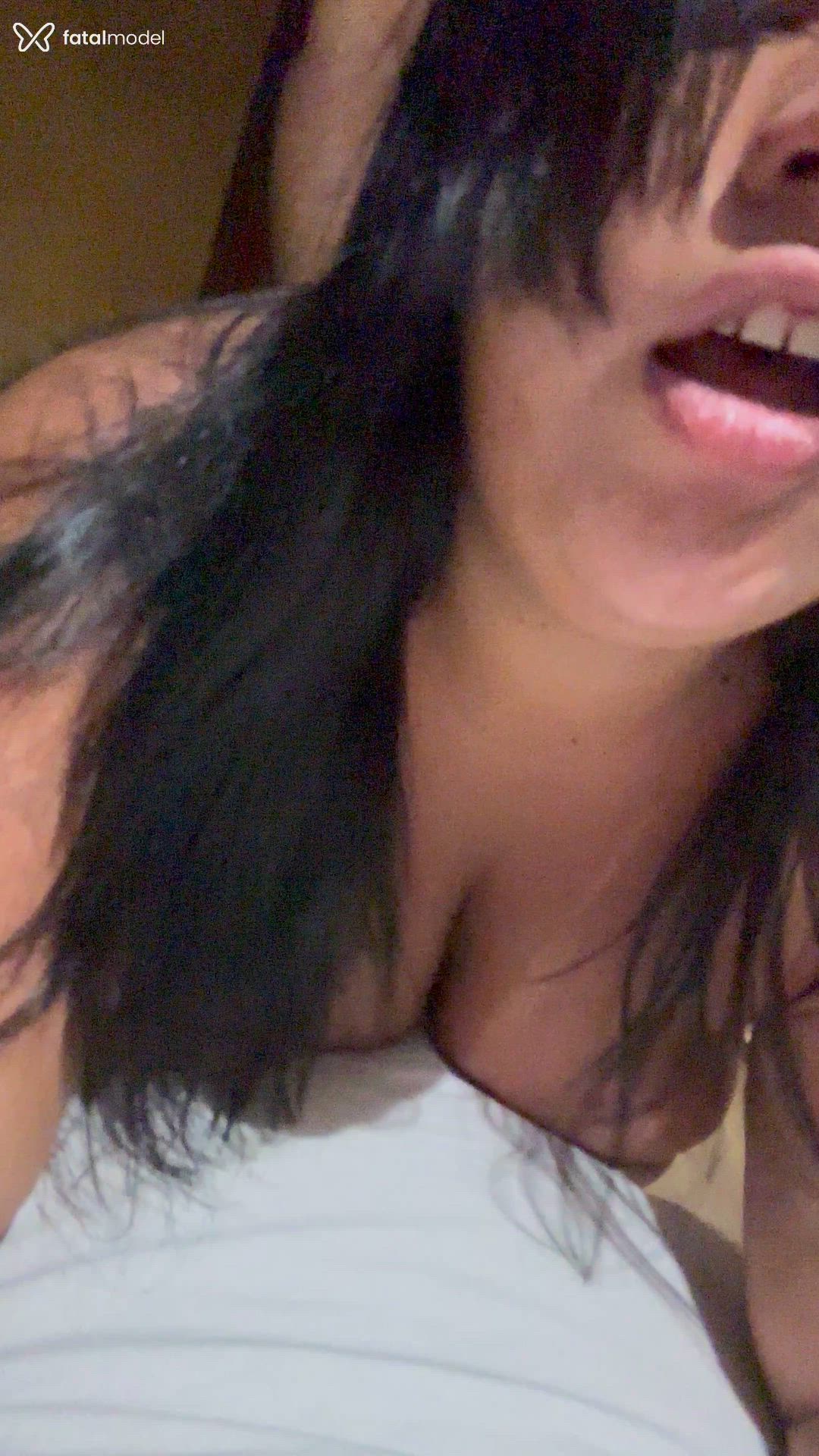 Acompanhante mulher morena (o) de olhos pretos - Fernanda Prado Acompanhante mulher morena (o) de olhos pretos - Fernanda Prado