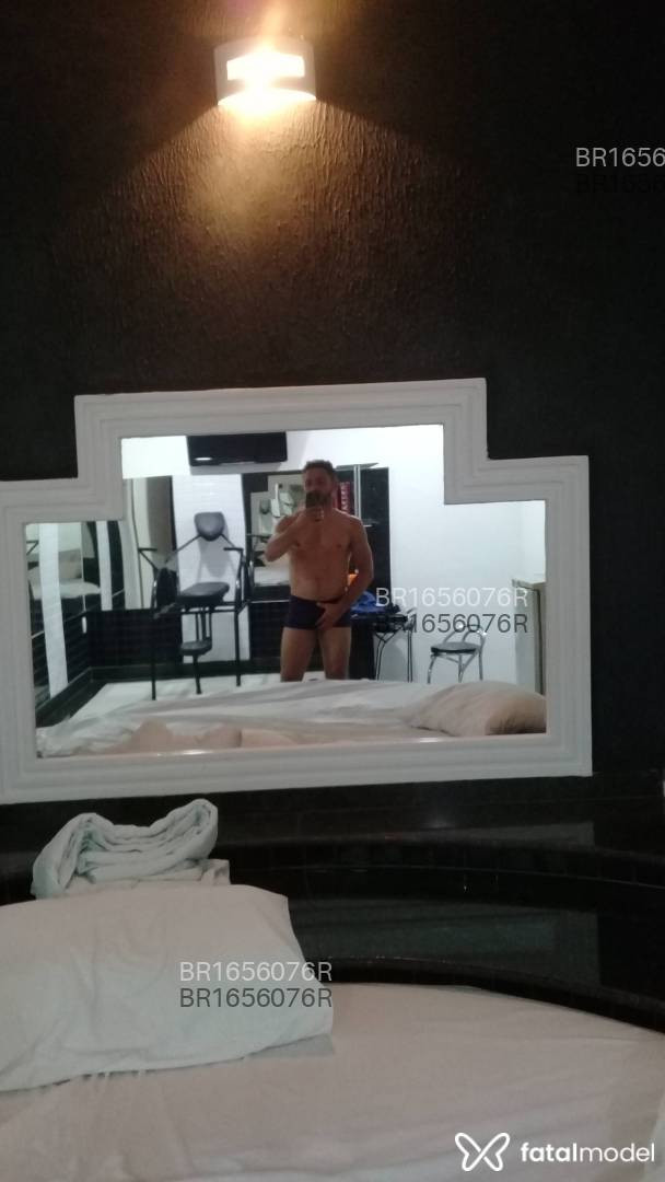 Acompanhante homem ruiva (o) de olhos mel em Brasília - Adriel Ricardão