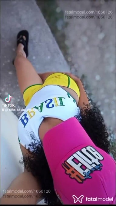 Acompanhante mulher morena (o) de olhos castanhos em Seabra - Sabrininha