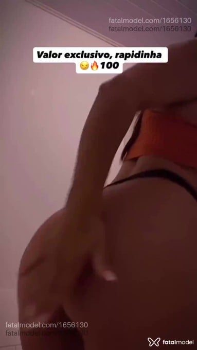 Acompanhante mulher com cabelo castanho de olhos mel em Navegantes - Mirella Fernandes