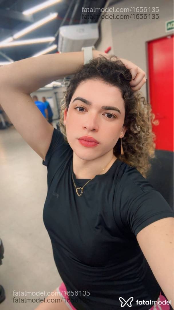 Acompanhante mulher trans loira (o) de olhos castanhos em Virtual - Priscyla Alencar