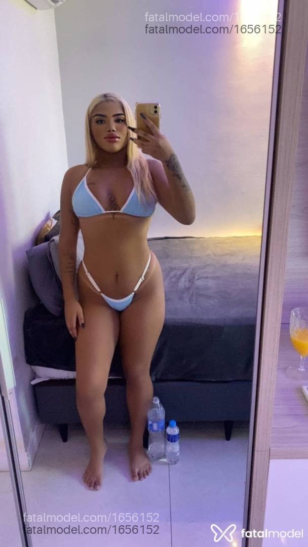 Acompanhante mulher com cabelo castanho de olhos castanhos - Alicia Oliver Acompanhante mulher com cabelo castanho de olhos castanhos - Alicia Oliver