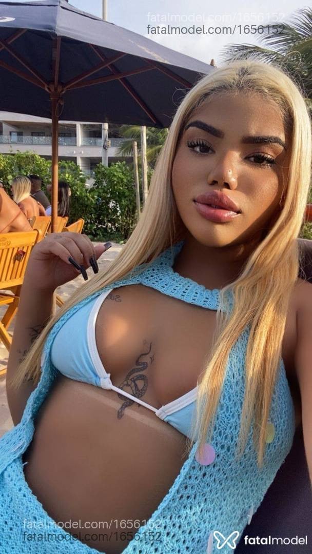 Acompanhante mulher com cabelo castanho de olhos castanhos - Alicia Oliver Acompanhante mulher com cabelo castanho de olhos castanhos - Alicia Oliver