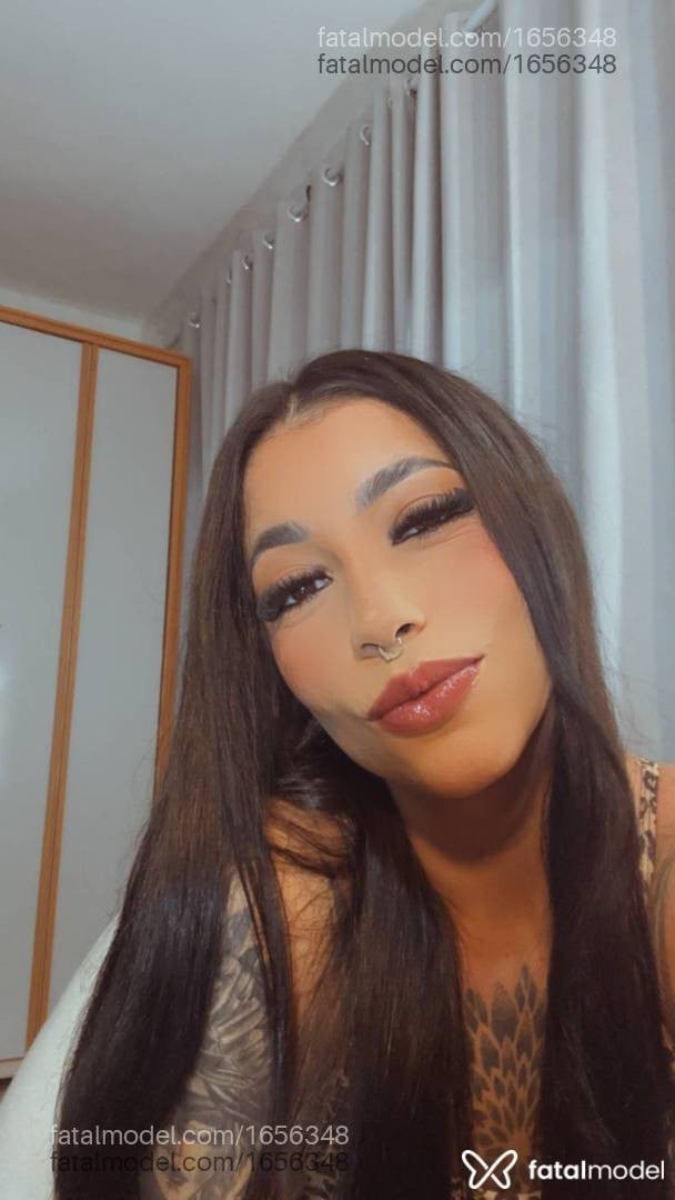 Acompanhante mulher morena (o) de olhos castanhos em Vila Velha - clara aguiar