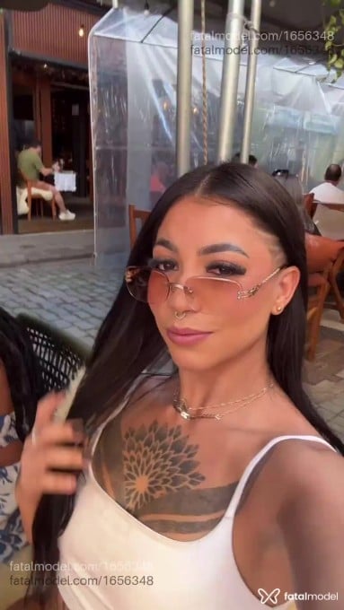 Acompanhante mulher morena (o) de olhos castanhos em Vila Velha - clara aguiar
