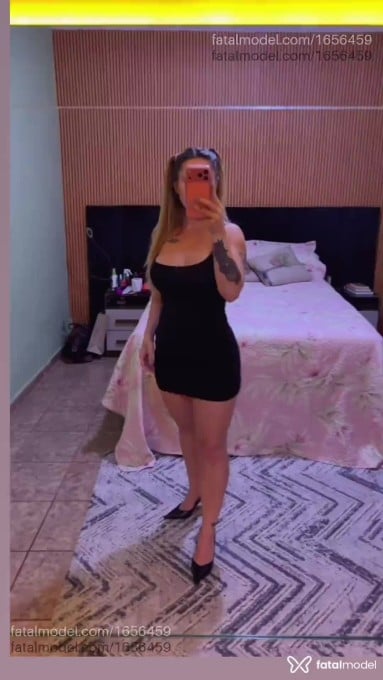 Acompanhante mulher loira (o) de olhos mel em Araras - Júlia
