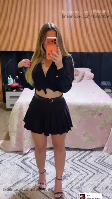 Acompanhante mulher loira (o) de olhos mel em Araras - Júlia