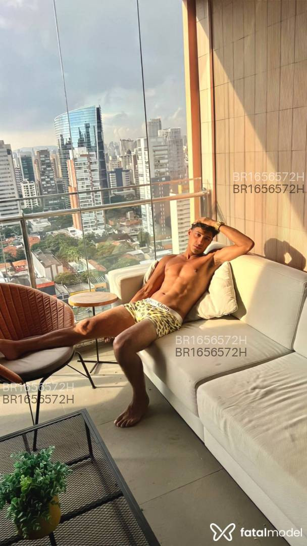Acompanhante homem morena (o) de olhos castanhos em São Paulo Acompanhante homem morena (o) de olhos castanhos em São Paulo - Gustavo Belo