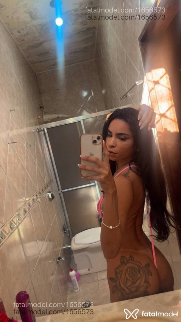 Acompanhante mulher morena (o) de olhos pretos em Uberlândia - Lily