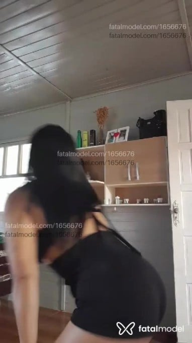Acompanhante mulher morena (o) de olhos castanhos em Tramandaí Acompanhante mulher morena (o) de olhos castanhos em Tramandaí - Fernanda Smith