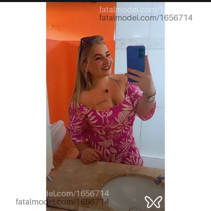 Acompanhante mulher loira (o) de olhos verdes - Jhennifer
