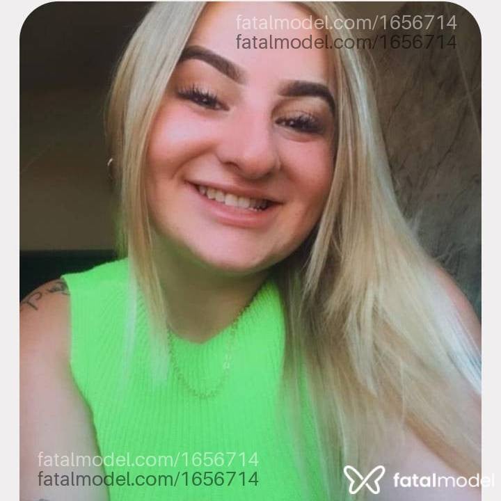 Acompanhante mulher loira (o) de olhos verdes - Jhennifer