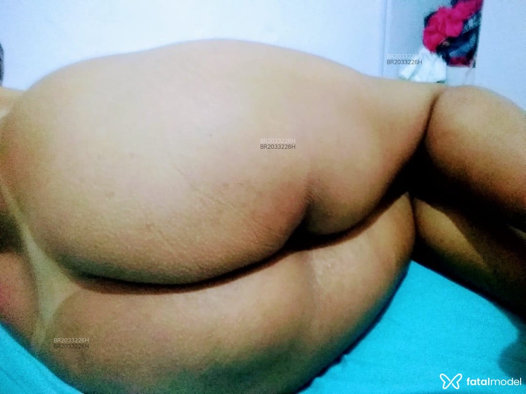 Acompanhante mulher loira (o) de olhos castanhos - Bruna Sanches