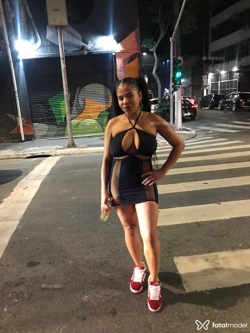 Acompanhante mulher morena (o) de olhos azuis em Itajubá Acompanhante mulher morena (o) de olhos azuis em Itajubá - Eduarda
