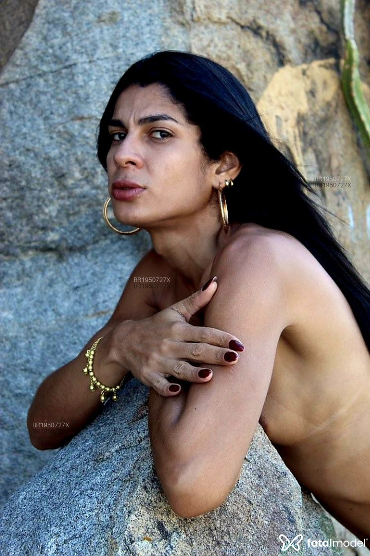 Acompanhante mulher trans morena (o) de olhos castanhos em Belo Horizonte - Lidia Abadom