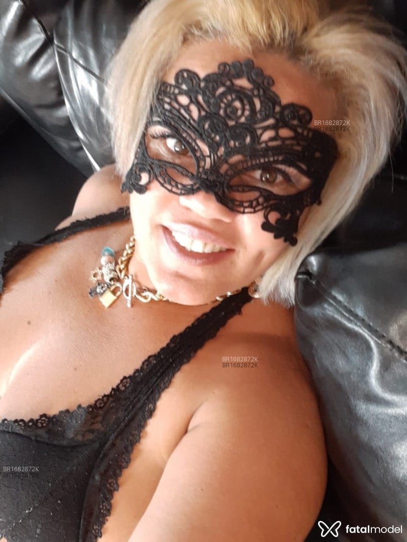Acompanhante mulher loira (o) de olhos verdes em São Paulo - Suzy Silva