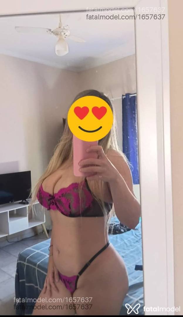 Acompanhante mulher loira (o) de olhos castanhos - Aline Fisher