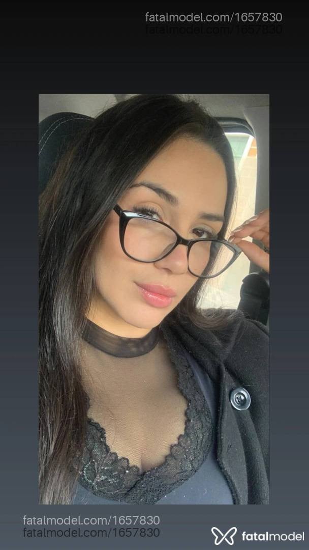 Acompanhante mulher com cabelo castanho de olhos castanhos - Raquel Müller