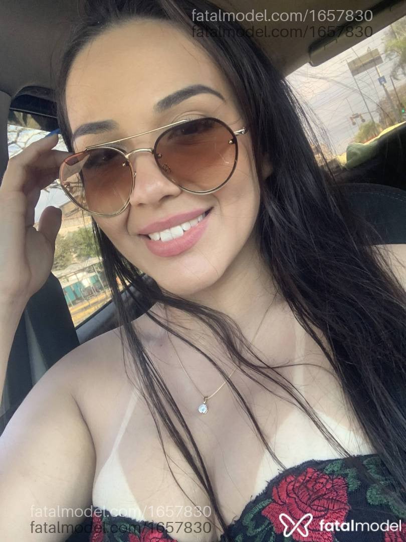 Acompanhante mulher com cabelo castanho de olhos castanhos - Raquel Müller